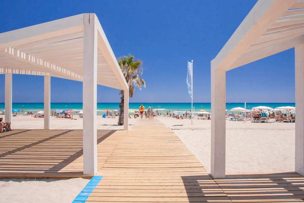 Area accesible playa San Juan Alicante