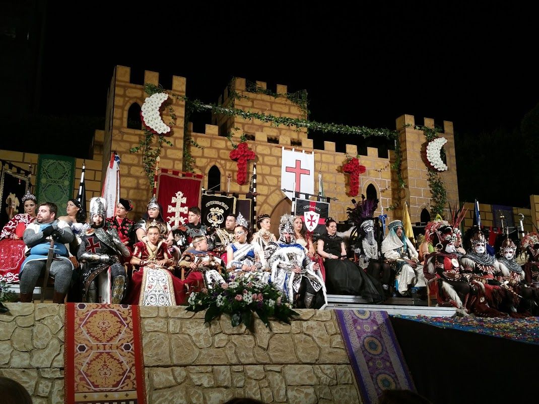 Calendario de Fiesta de Moros y cristianos de Almoradí