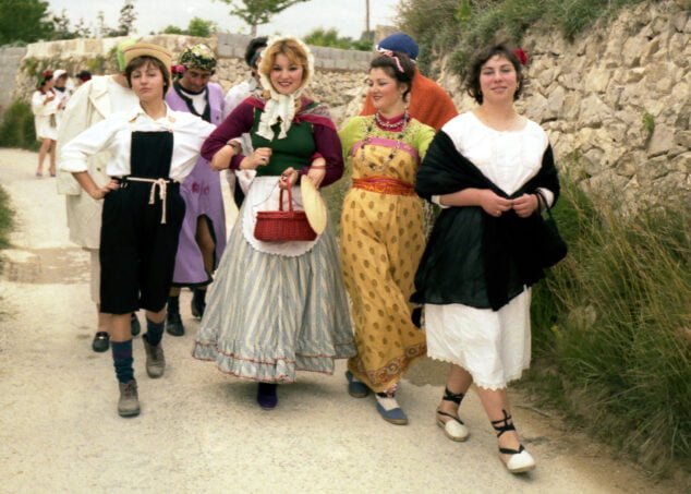 Calendario de la Fiesta de la Rosa en Benitachell