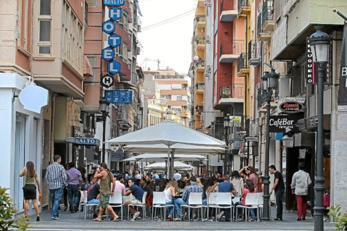 Calle Castaños