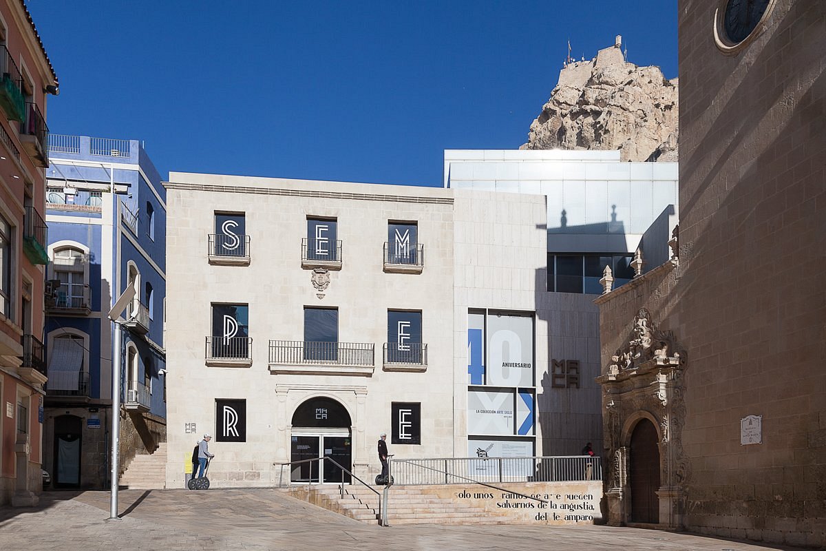 Dónde está la Casa de la Asegurada Alicante