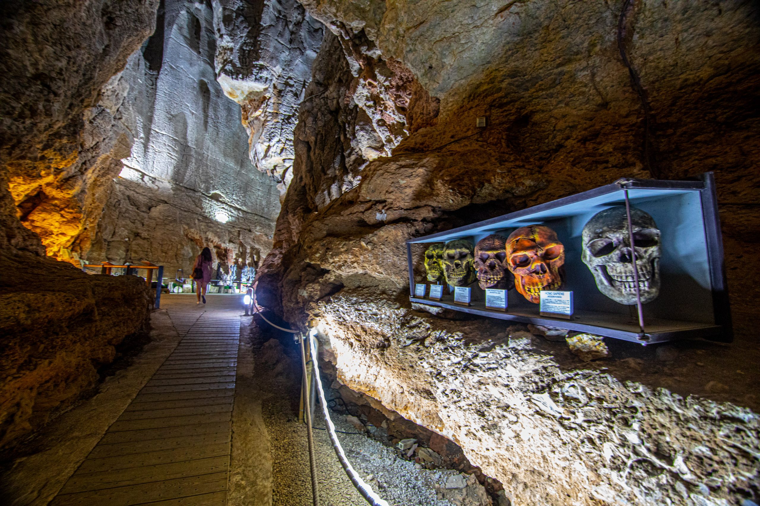 Importancia de la Cueva de las Calaveras en Alicante