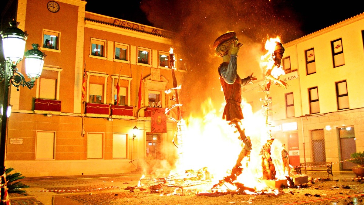 La celebración de las Fallas de Elda