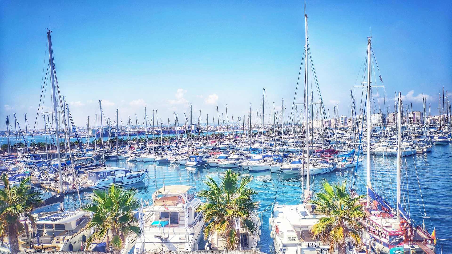 Cómo Llegar a la Marina Salinas de Torrevieja Puerto Deportivo