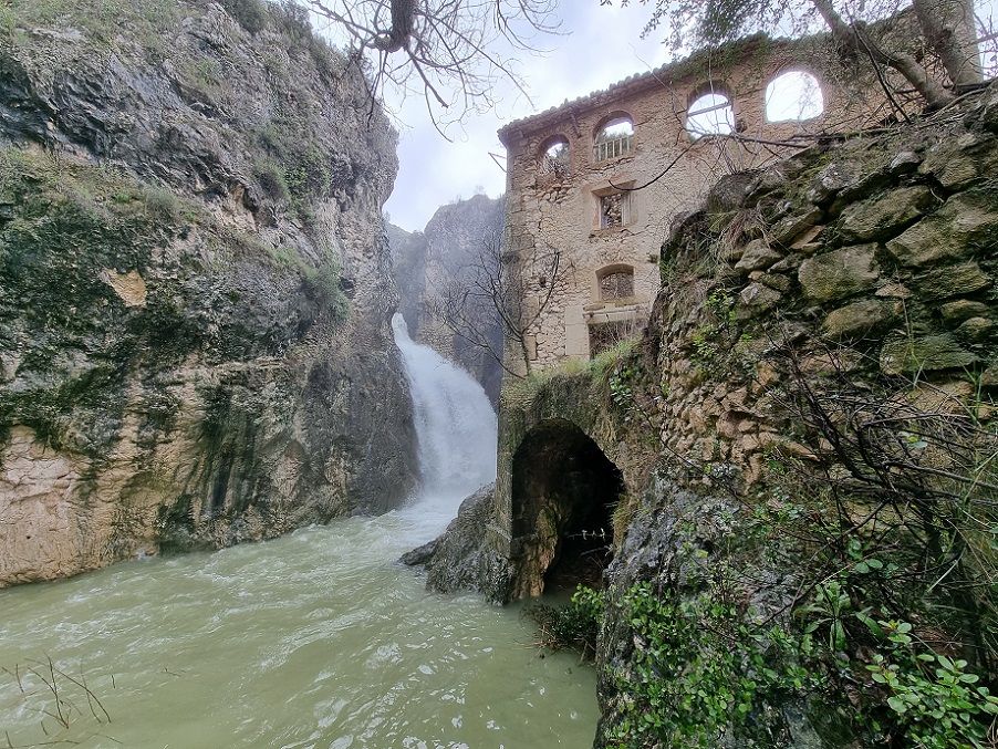 Molí del Salt por la Senda dels Molins 