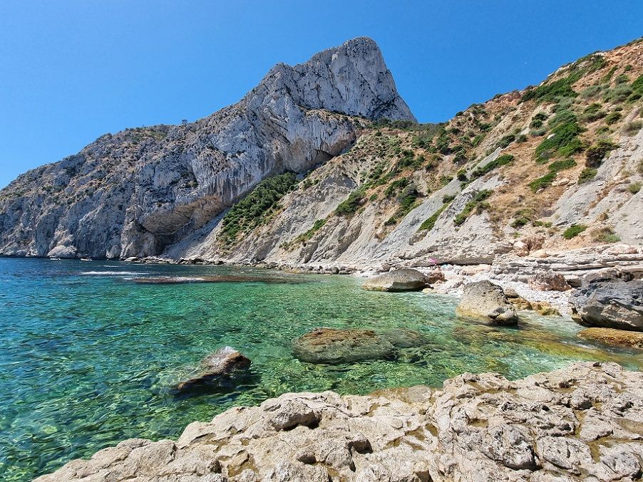 Playa Cala del Penyal Calpe en Alicante