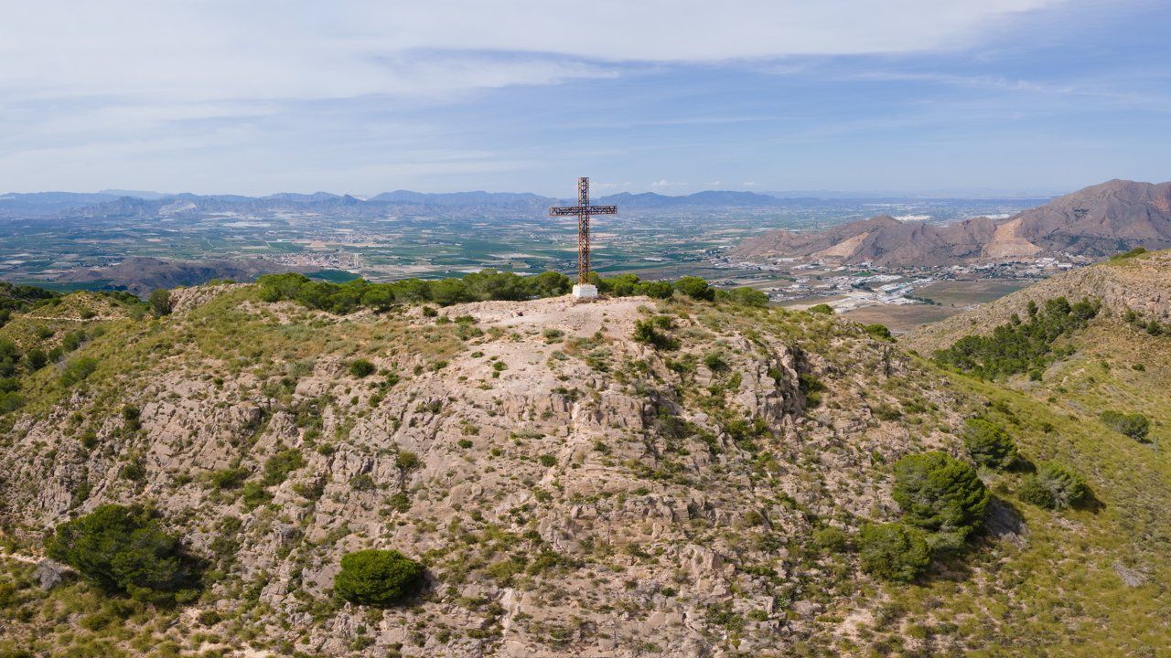 Ruta a la Cruz de la Muela en Orihuela 