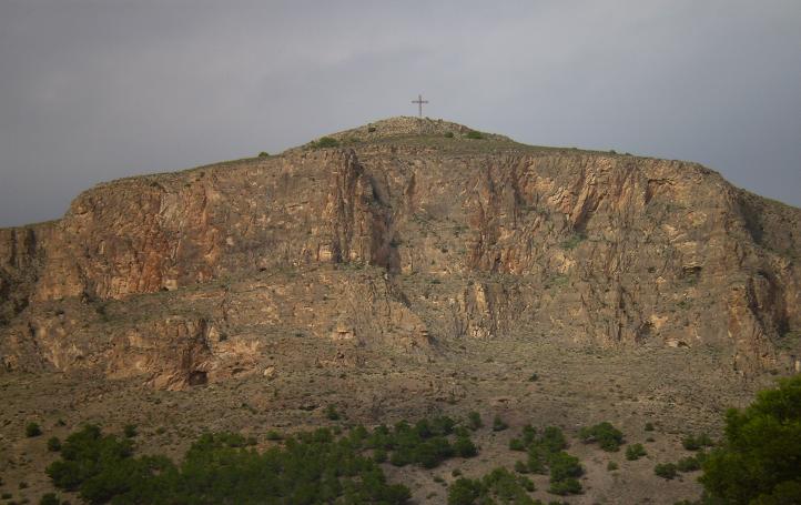 Ruta a la Cruz de la Muela en Orihuela 