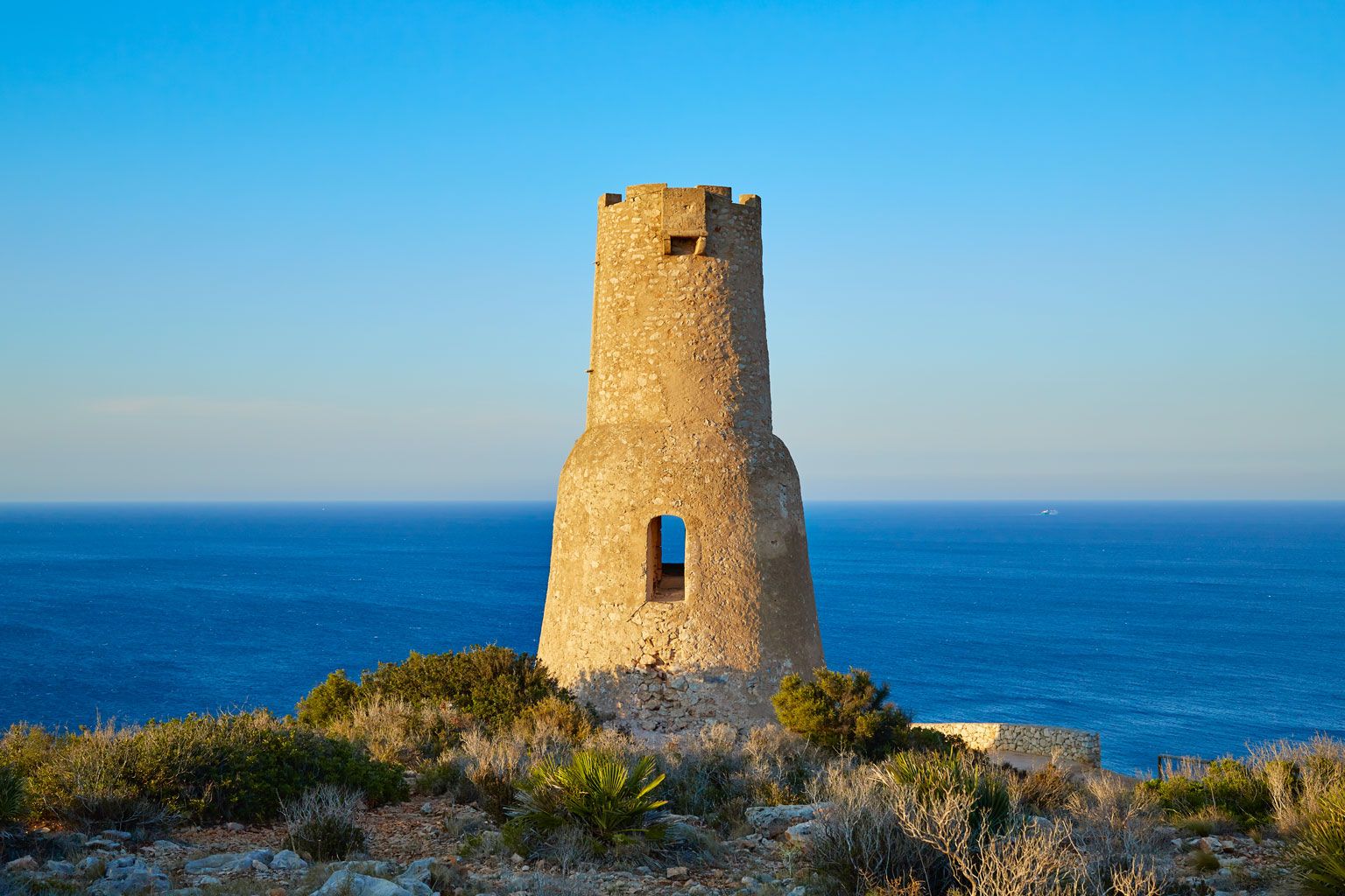 Ruta a la Torre del Guerro en Dénia