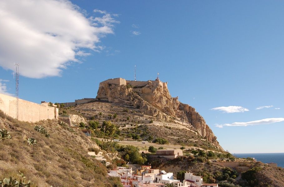 Ruta del Monte Benacantil