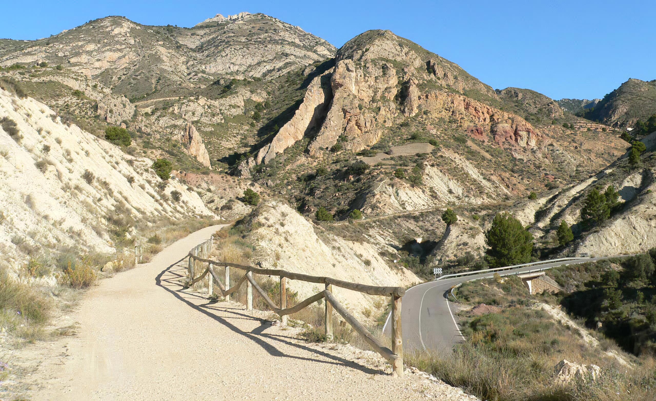 Ruta por la Vía Verde del Maigmó