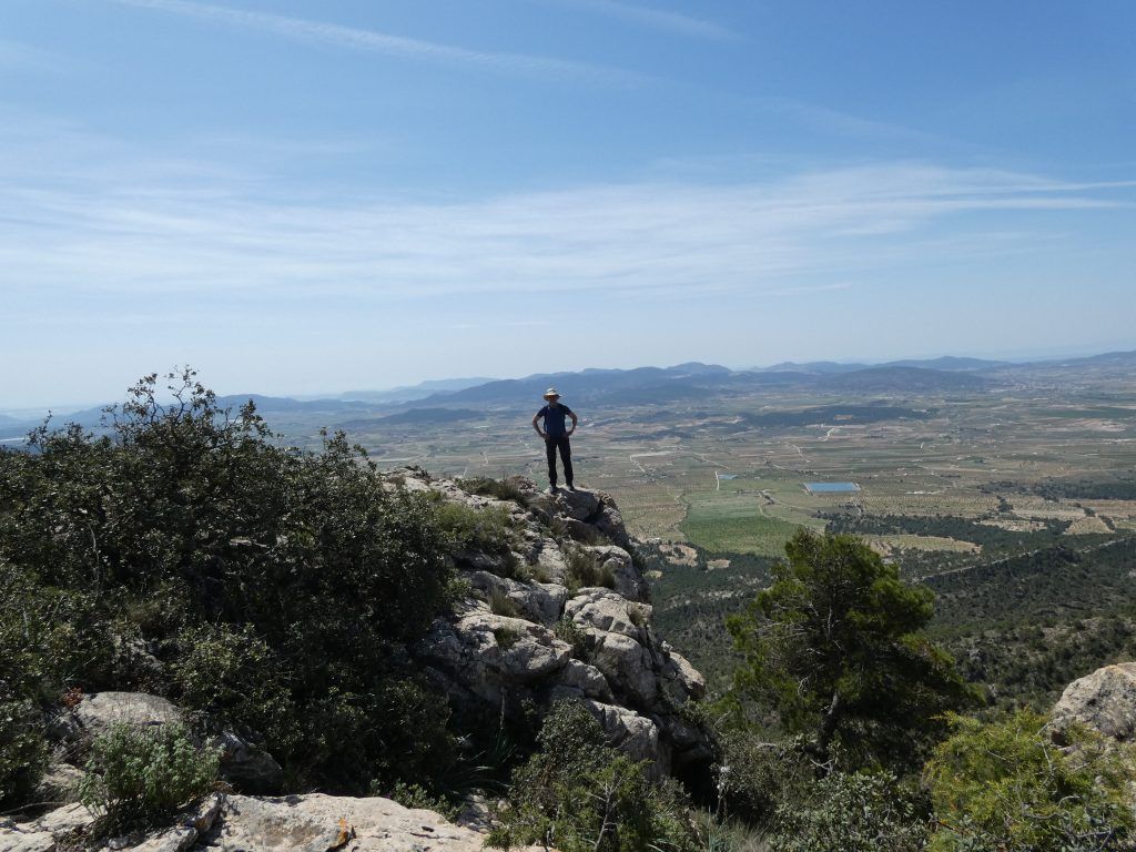 Subida a La Capilla en la sierra de Salinas