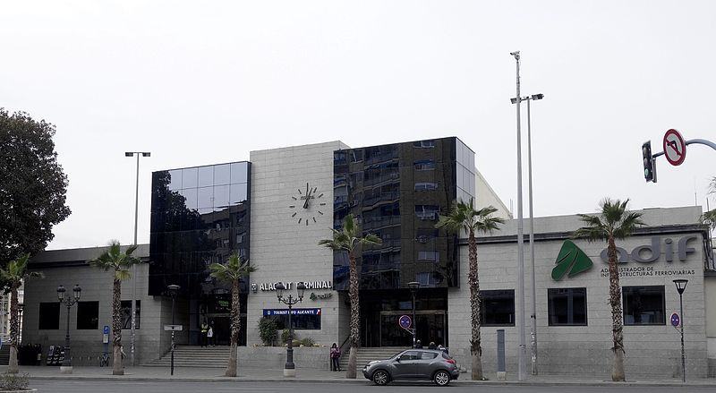 como llegar a la estacion de renfe de alicante 1