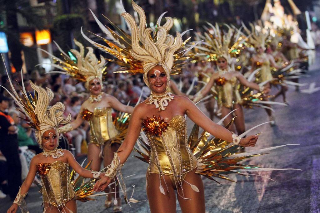 desfile folclórico internacional de Alicante 